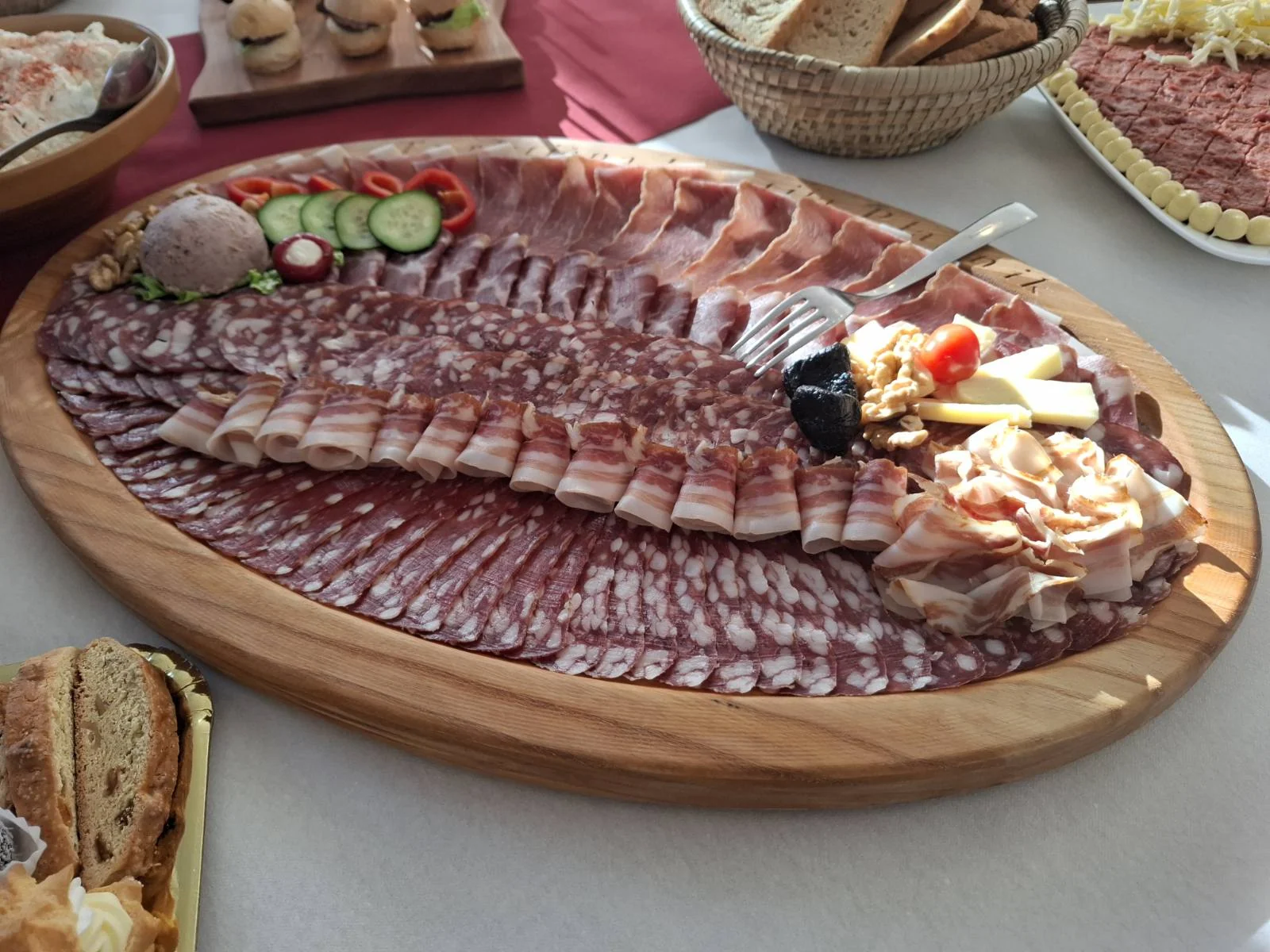 Domači narezek Turistične kmetije Plaznik